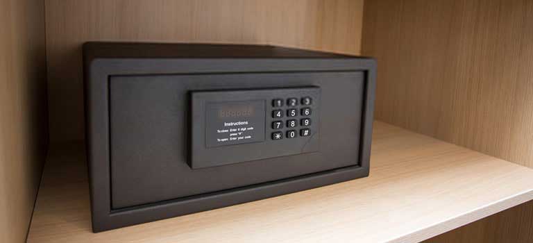 Guide to Choosing the Best Small Home Safe For House and Office