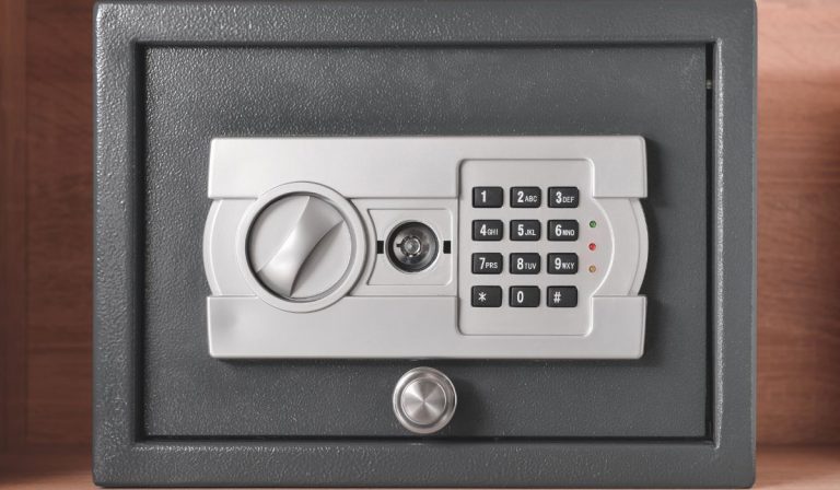 Guide to Choosing the Best Small Home Safe For House and Office